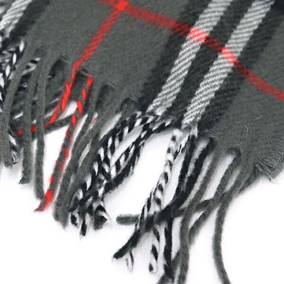 Burberry Check Scarf 100% Lambswool Nova Grey F-04383
